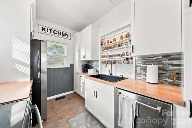 213 Colombo Street NW, Valdese, NC 28690