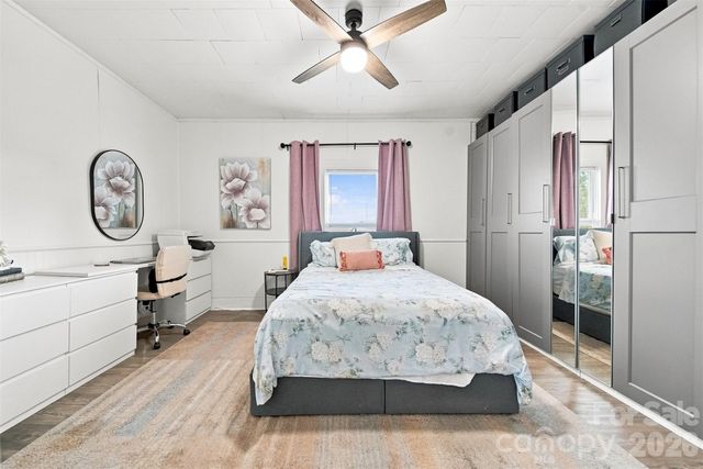 213 Colombo Street NW, Valdese, NC 28690