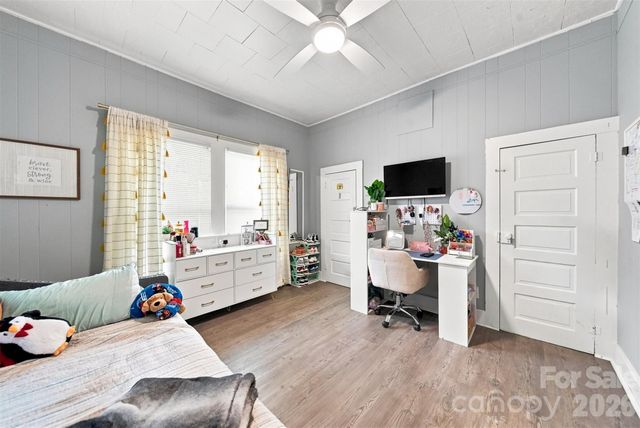 213 Colombo Street NW, Valdese, NC 28690