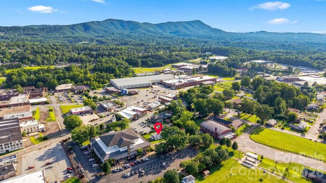 213 Colombo Street NW, Valdese, NC 28690
