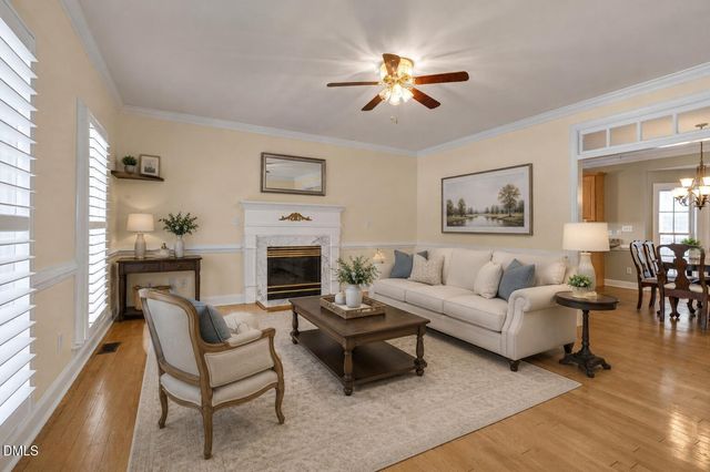 1008 Edenburghs Keep Drive, Knightdale, NC 27545