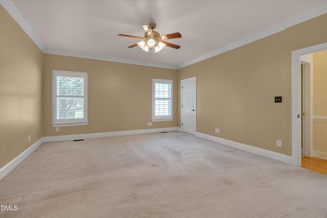 1008 Edenburghs Keep Drive, Knightdale, NC 27545