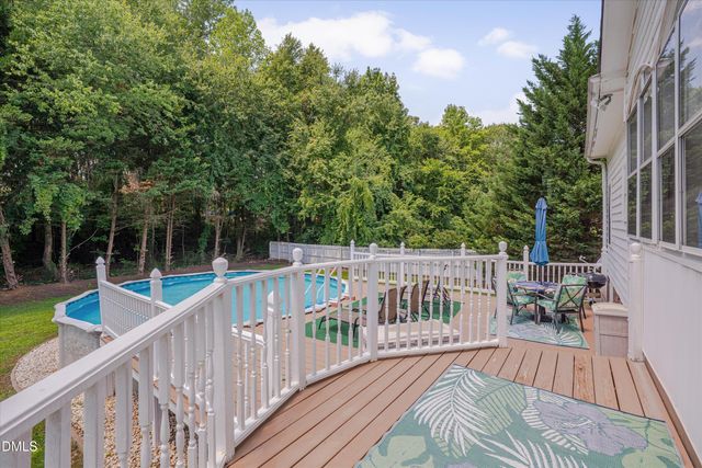 1008 Edenburghs Keep Drive, Knightdale, NC 27545