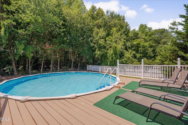 1008 Edenburghs Keep Drive, Knightdale, NC 27545