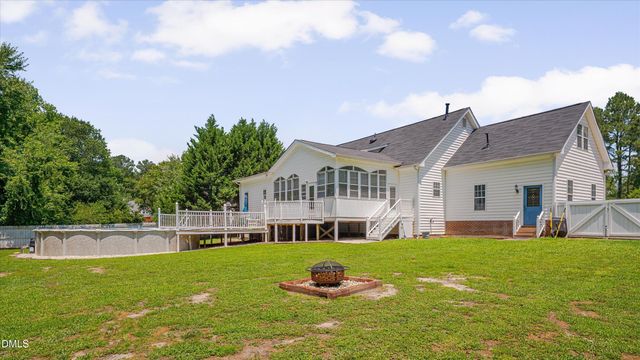 1008 Edenburghs Keep Drive, Knightdale, NC 27545
