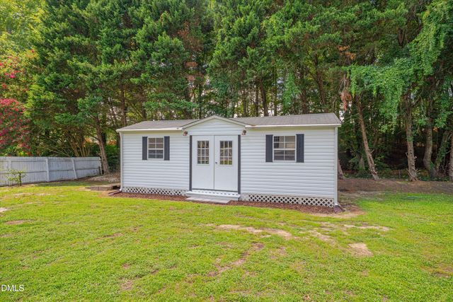 1008 Edenburghs Keep Drive, Knightdale, NC 27545