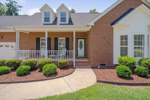 1008 Edenburghs Keep Drive, Knightdale, NC 27545