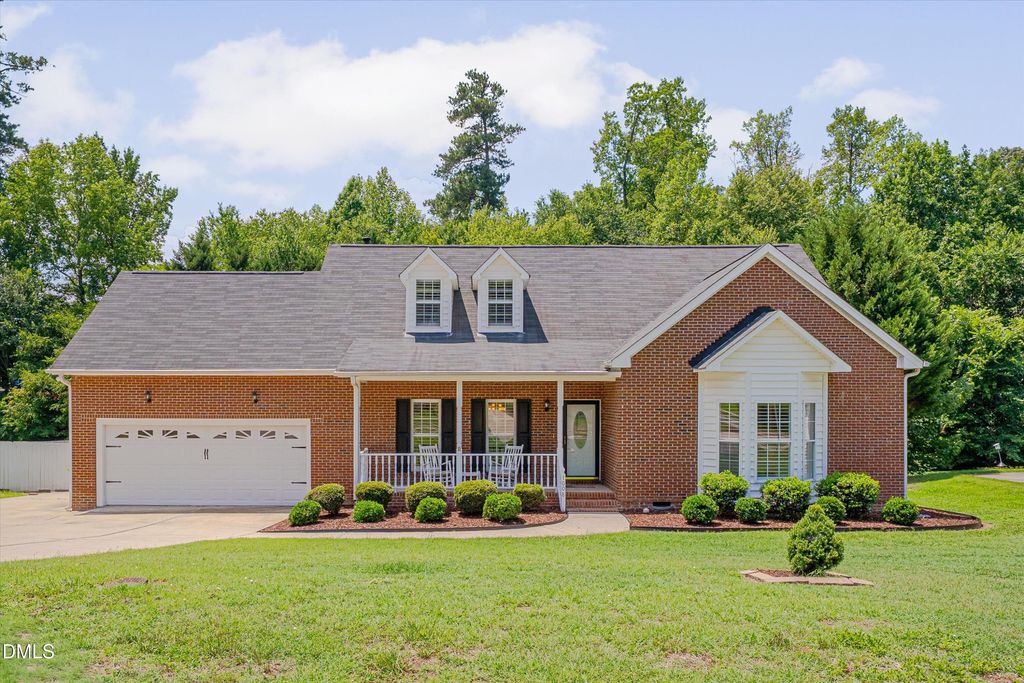 1008 Edenburghs Keep Drive, Knightdale, NC 27545