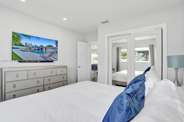 1247 SE 7th Ct, Deerfield Beach, FL 33441
