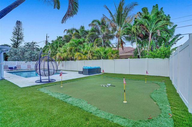 1247 SE 7th Ct, Deerfield Beach, FL 33441