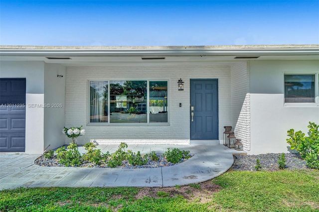 1247 SE 7th Ct, Deerfield Beach, FL 33441