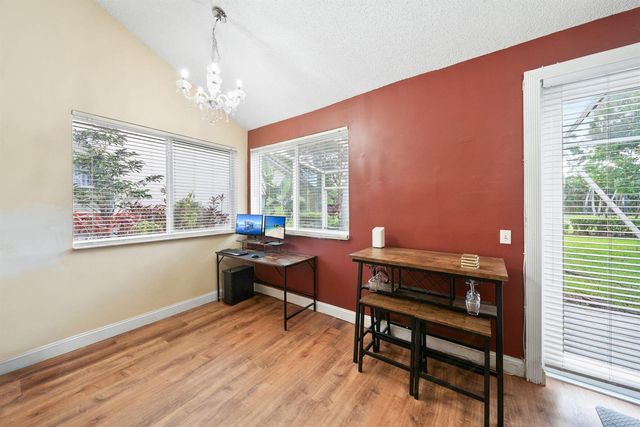 10569 Pelican Drive, Wellington, FL 33414
