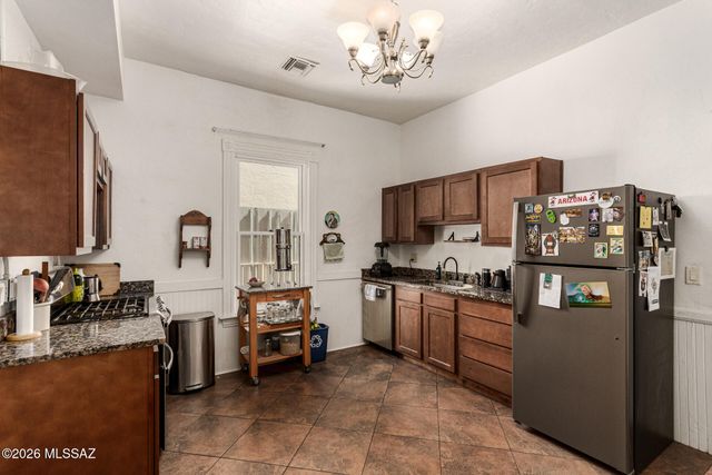 325 E 12th Street, Tucson, AZ 85701