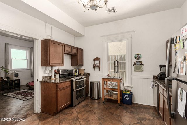 325 E 12th Street, Tucson, AZ 85701