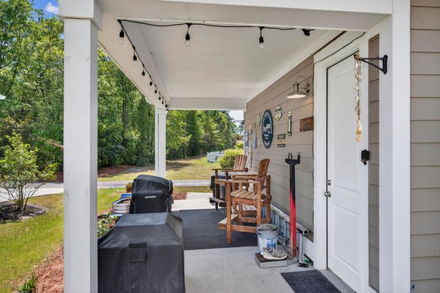 165 Village Ponds Drive, Summerville, SC 29483