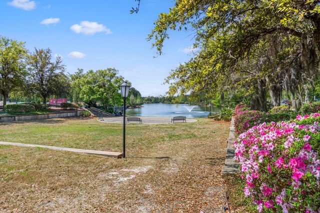 165 Village Ponds Drive, Summerville, SC 29483