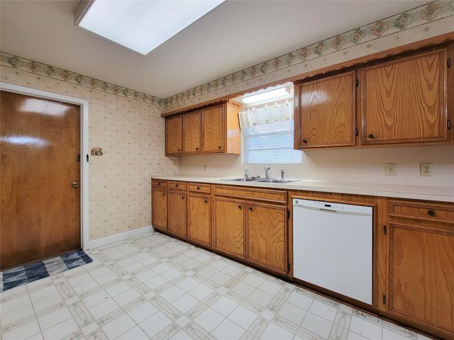 12119 Beverly Drive, Houston, TX 77065