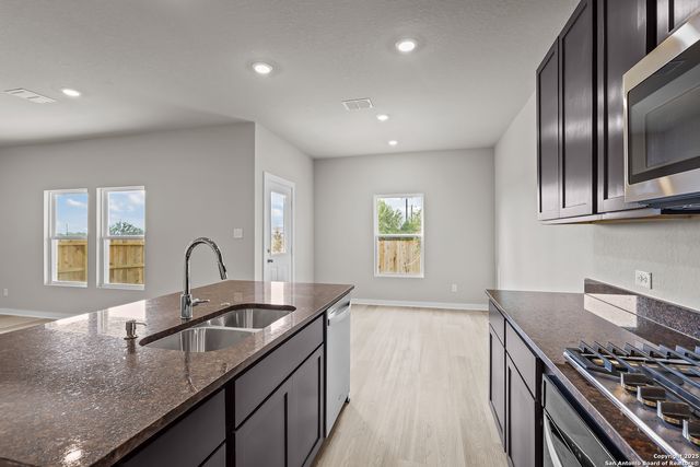 4715 Fireweed Court, San Antonio, TX 78263