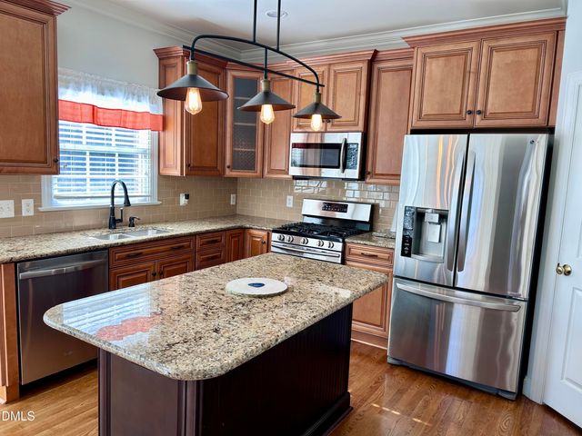 480 Whitt Avenue, Burlington, NC 27215