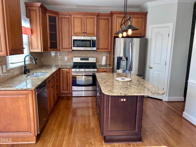 480 Whitt Avenue, Burlington, NC 27215