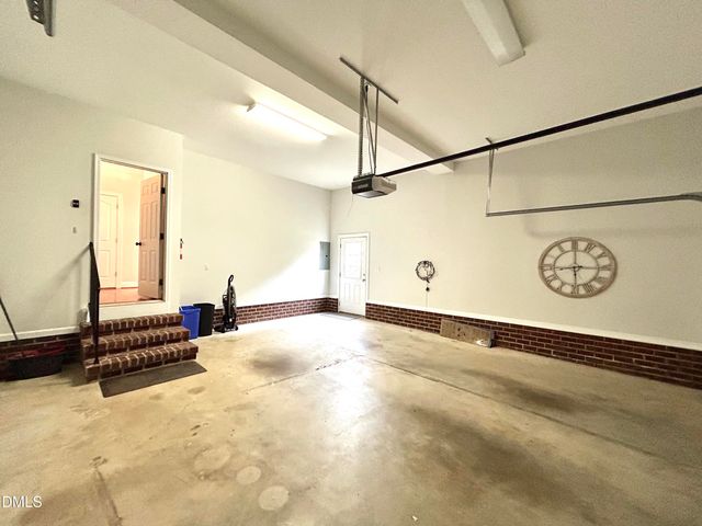 480 Whitt Avenue, Burlington, NC 27215