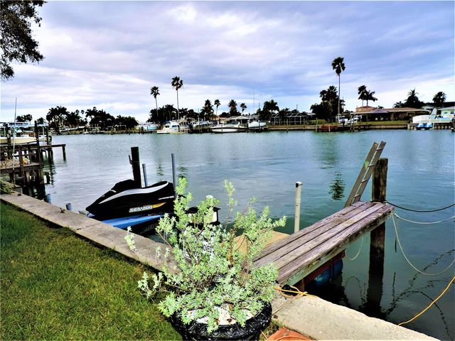 12175 3RD STREET E 10, Treasure Island, FL 33706