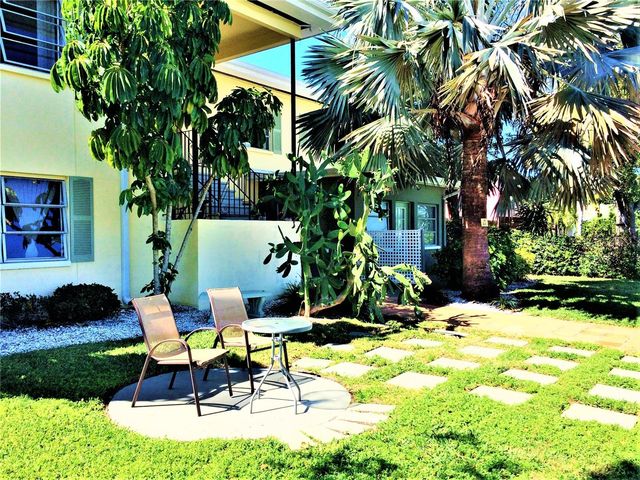 12175 3RD STREET E 10, Treasure Island, FL 33706