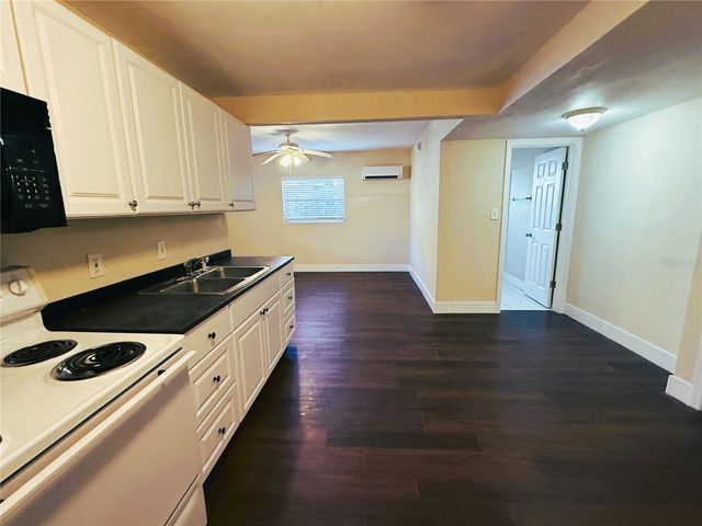 12175 3RD STREET E 10, Treasure Island, FL 33706