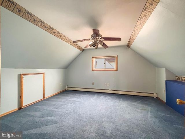 316 CRABTREE DR, Levittown, PA 19055