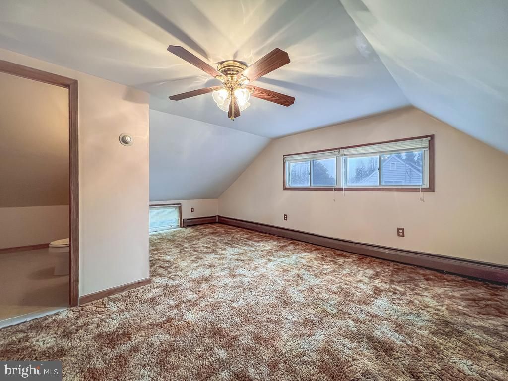 316 CRABTREE DR, Levittown, PA 19055