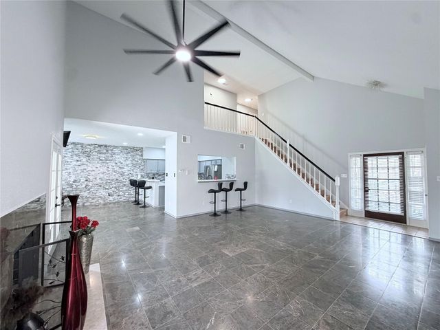 7015 Puerta Vista Lane, Houston, TX 77083