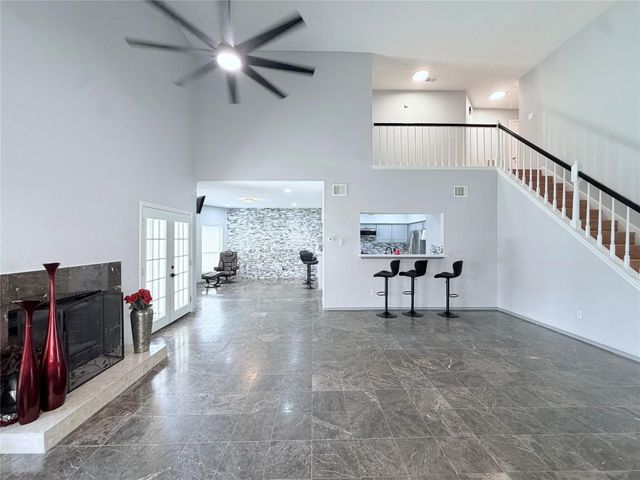 7015 Puerta Vista Lane, Houston, TX 77083