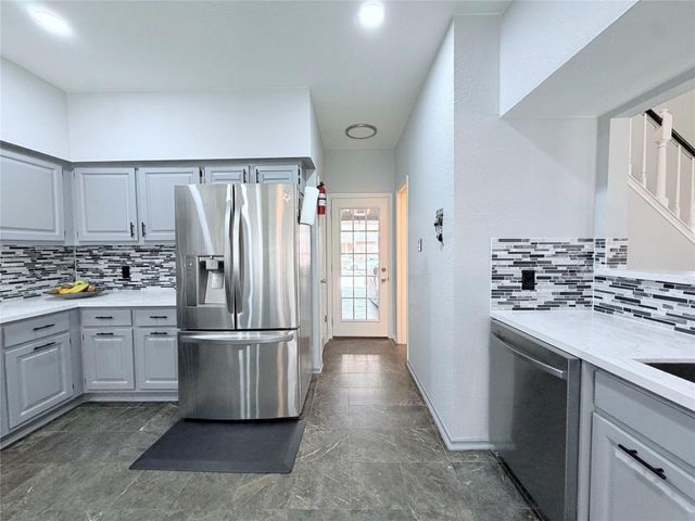 7015 Puerta Vista Lane, Houston, TX 77083