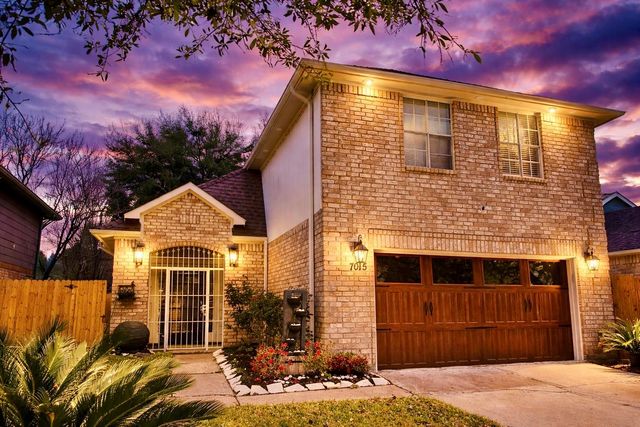 7015 Puerta Vista Lane, Houston, TX 77083