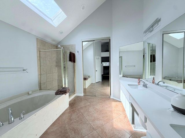 7015 Puerta Vista Lane, Houston, TX 77083