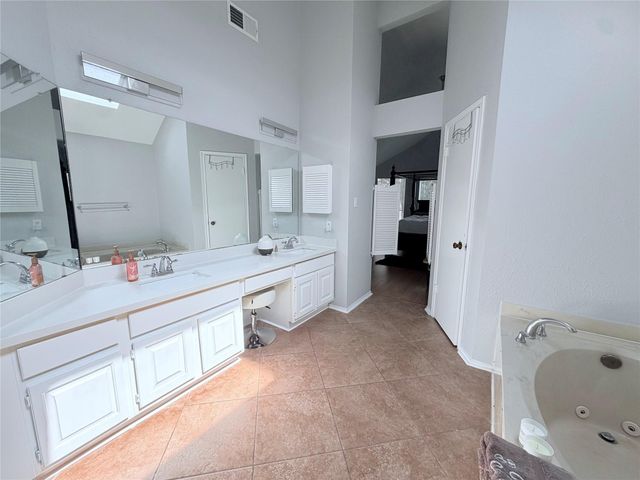 7015 Puerta Vista Lane, Houston, TX 77083