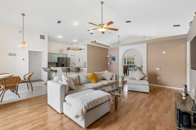 923 HUNTER LANE, Tarpon Springs, FL 34689