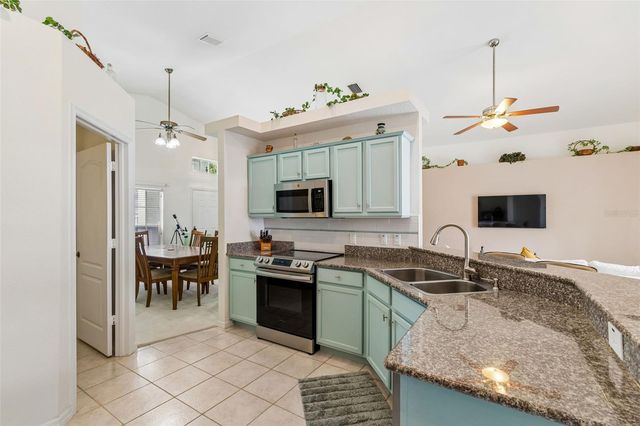 923 HUNTER LANE, Tarpon Springs, FL 34689