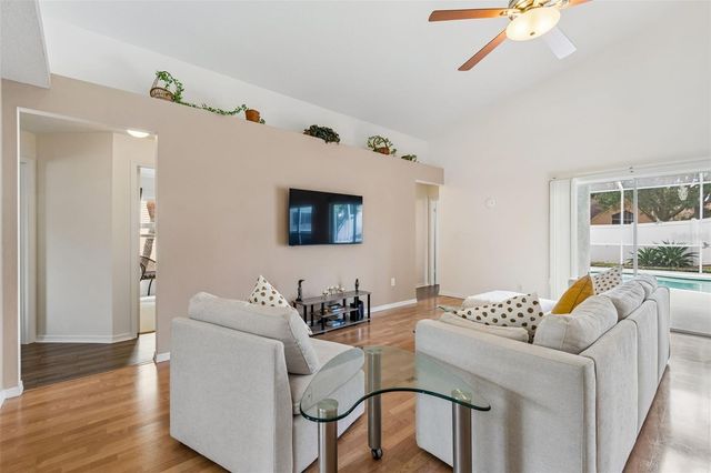 923 HUNTER LANE, Tarpon Springs, FL 34689