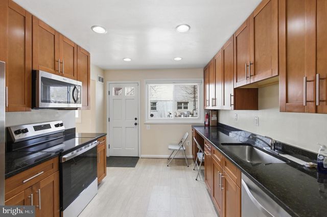 11100 MARKWOOD DR, Silver Spring, MD 20902