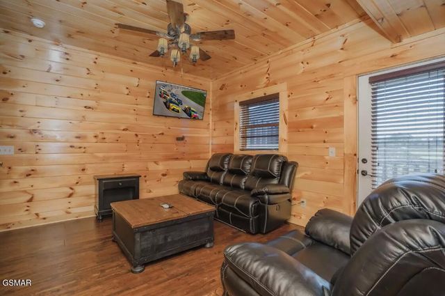 1571 Rainbow Ridge, Sevierville, TN 37862