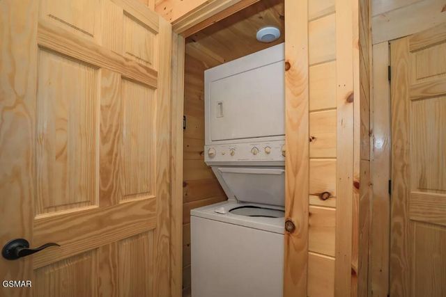 1571 Rainbow Ridge, Sevierville, TN 37862