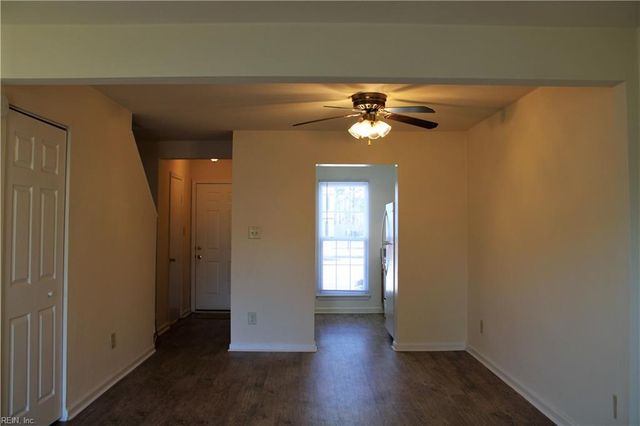 1 Peachtree CT, Portsmouth, VA 23703