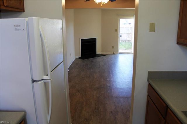 1 Peachtree CT, Portsmouth, VA 23703