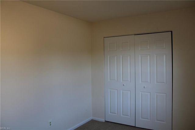 1 Peachtree CT, Portsmouth, VA 23703