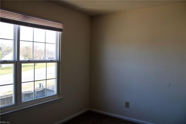 1 Peachtree CT, Portsmouth, VA 23703