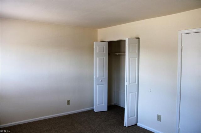 1 Peachtree CT, Portsmouth, VA 23703