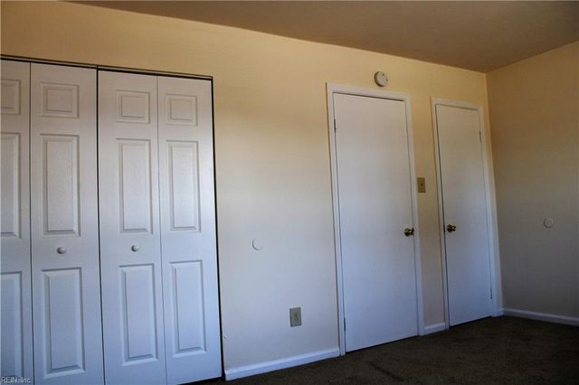 1 Peachtree CT, Portsmouth, VA 23703