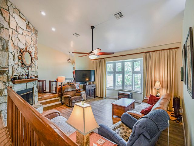 595 45th Court, Vero Beach, FL 32968