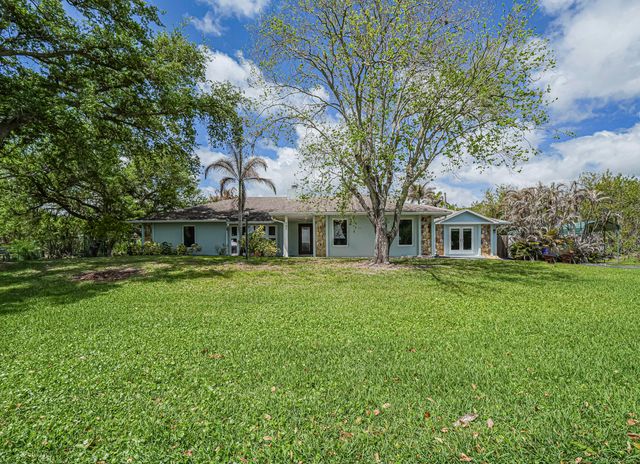 595 45th Court, Vero Beach, FL 32968